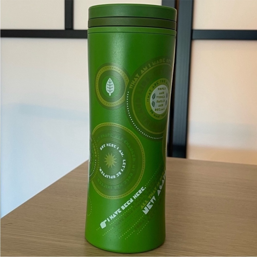 Starbucks green plastic coffee‎ tumbler. 2010